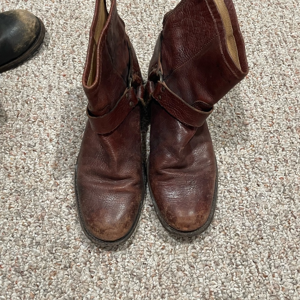 Frye Mens boot size 10